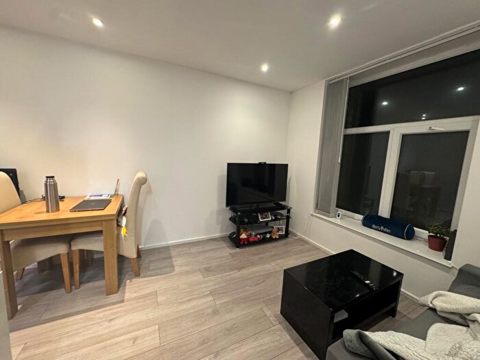 2 Bedroom Apartment To Rent In Park House Apartments, Rook Street, Huddersfield, HD1