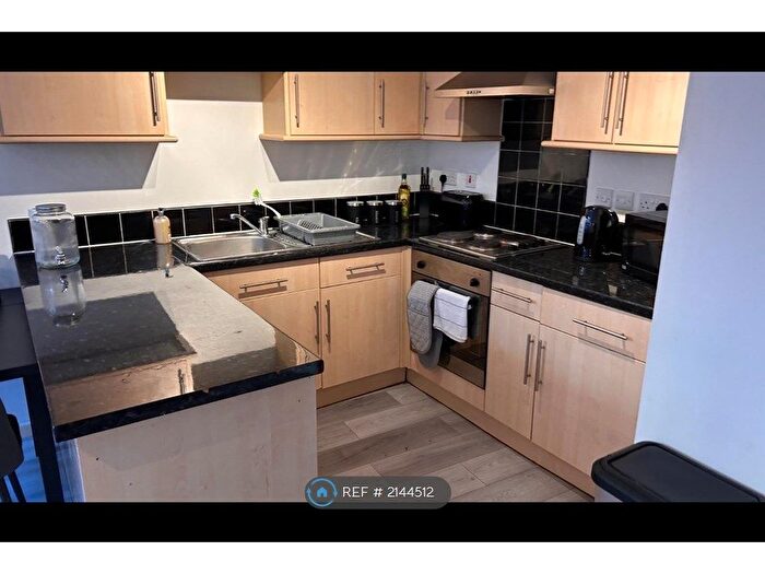 1 Bedroom Flat To Rent In Landmark House, Bradford, BD1