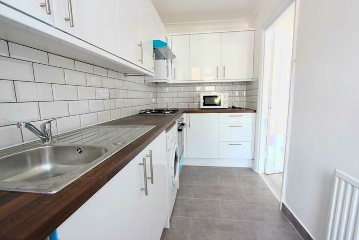 Studio To Rent In Peel Road, Harrow, HA3