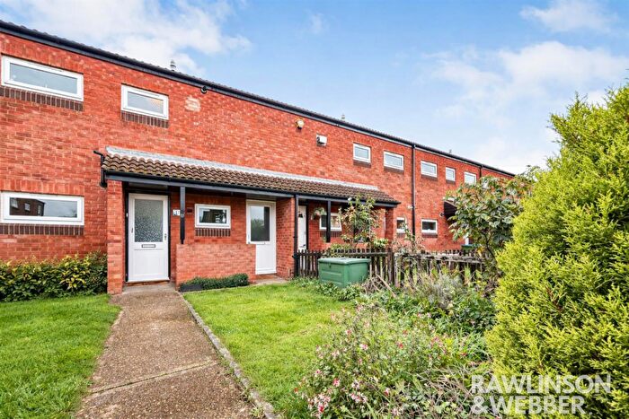 1 Bedroom Maisonette For Sale In Palmers Grove, West Molesey, KT8