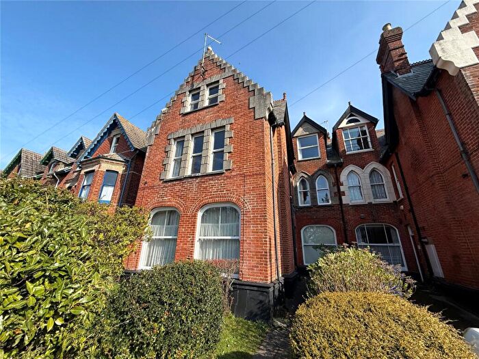1 Bedroom Apartment For Sale In Church Road, Poole, Dorset, BH14