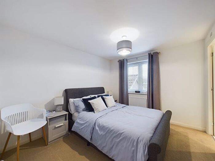 3 Bedroom End Of Terrace House For Sale In Pearmain Road, Somerton, TA11