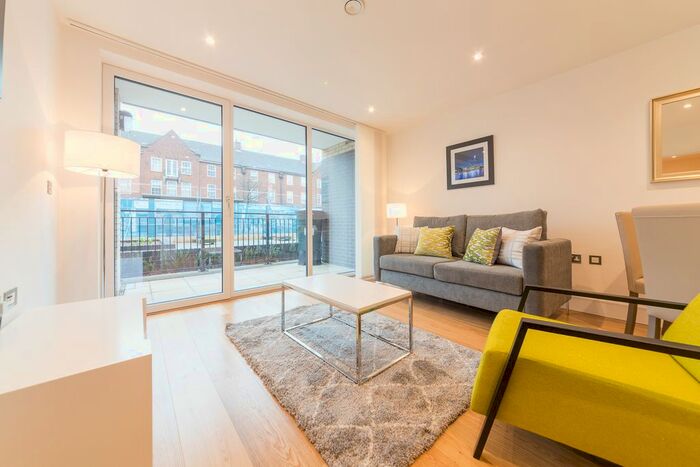 1 Bedroom Flat To Rent In East Court, Grove Place, Eltham, London, SE9