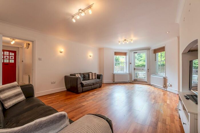 3 Bedroom Flat To Rent In Mowbray Road London, NW6