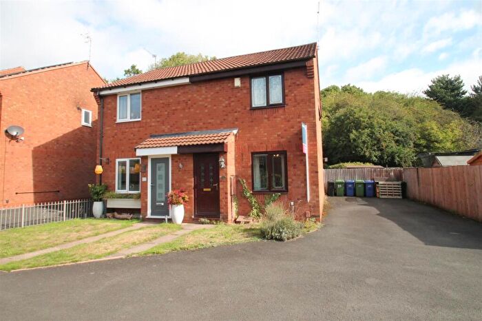 2 Bedroom Semi Detached House For Sale In Wellfield Gardens, Dudley, DY2