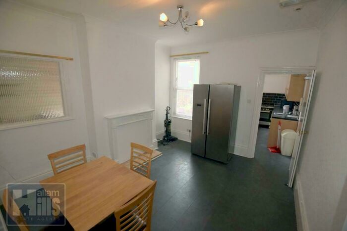 3 Bedroom Terraced House To Rent In Club Garden Road, Sheffield, S11