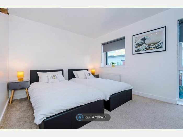 2 Bedroom Terraced House To Rent In Bell Crescent, Manchester M11