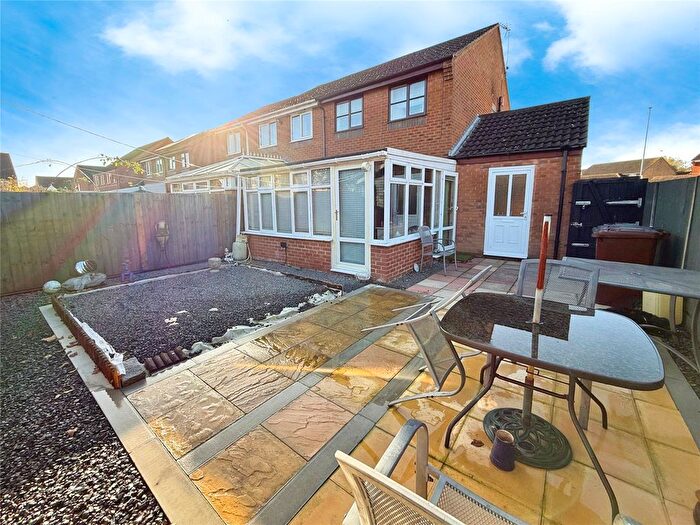 3 Bedroom Semi-Detached House For Sale In Woodfield Avenue, Lincoln, Lincolnshire, LN6