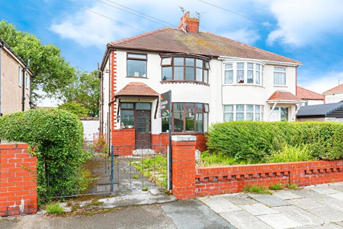 3 Bedroom Semi-Detached House For Sale In Bedford Avenue, Thornton-Cleveleys, Lancashire, FY5