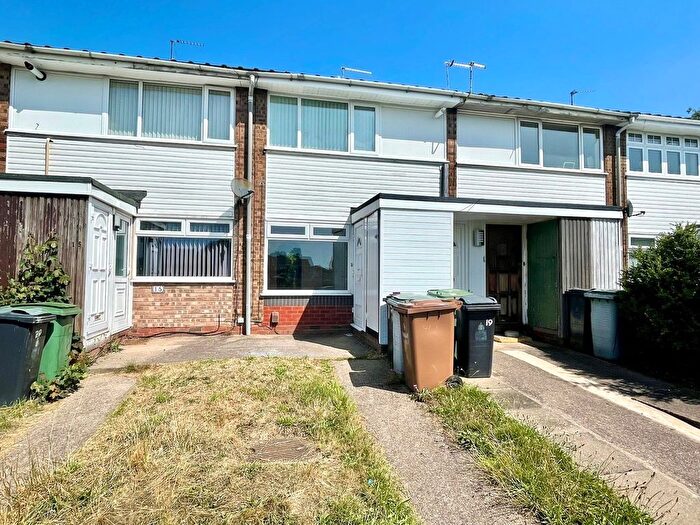 1 Bedroom Flat To Rent In Birch Coppice Gardens, Willenhall, WV12