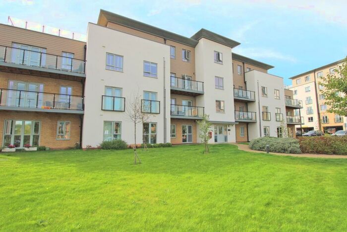 2 Bedroom Apartment To Rent In Fleming Place, Bracknell, Berkshire, RG12