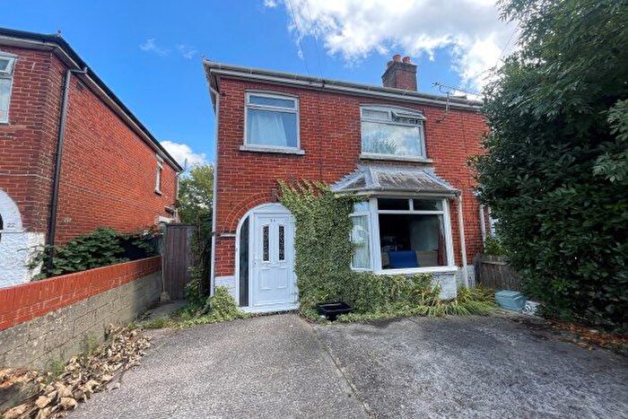 4 Bedroom Property To Rent In Lilac Road, Southampton, SO16