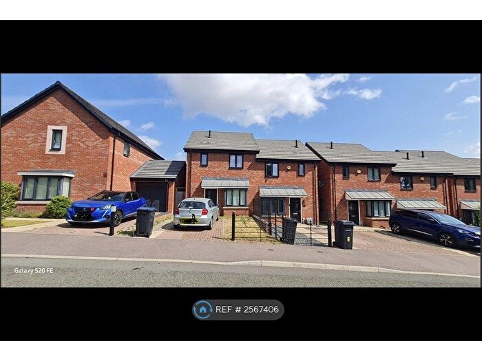 2 Bedroom Semi Detached House To Rent In Green Lane, Birmingham, B38