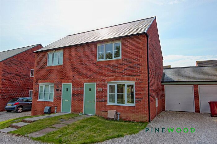 2 Bedroom Semi Detached House To Rent In Model View, Creswell, Worksop, S80