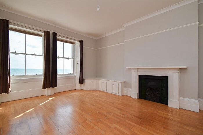 2 Bedroom Flat For Sale In Marina, St. Leonards-On-Sea, TN38
