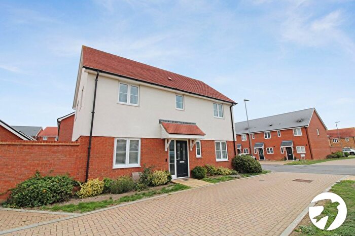 4 Bedroom Detached House To Rent In Barchamber Way, Gravesend, Kent, DA12