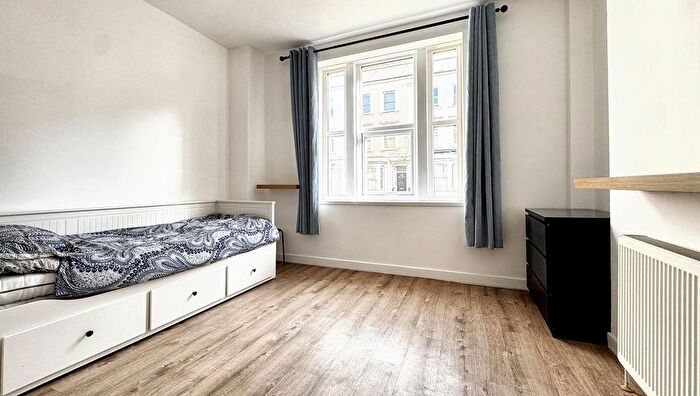Studio To Rent In City Road, St. Pauls, Bristol, BS2