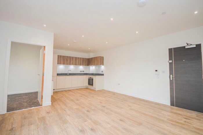 2 Bedroom Flat To Rent In North Star House, Swindon, SN2