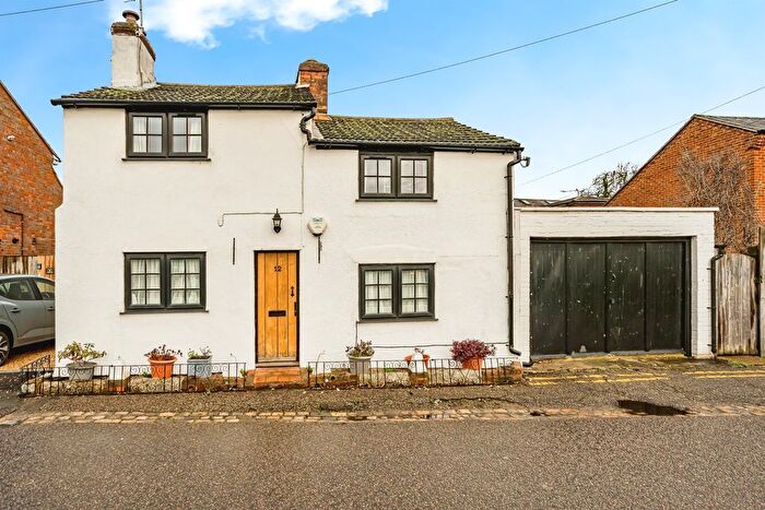 3 Bedroom Detached House For Sale In Walton Green, Aylesbury, HP21