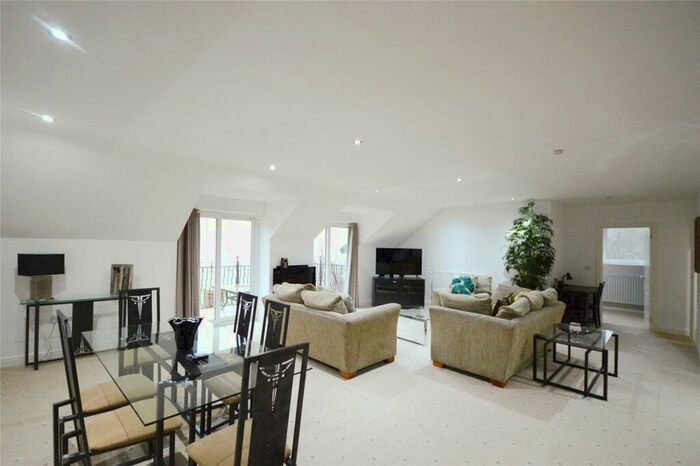 2 Bedroom Flat To Rent In Rheda Park, Frizington, CA26