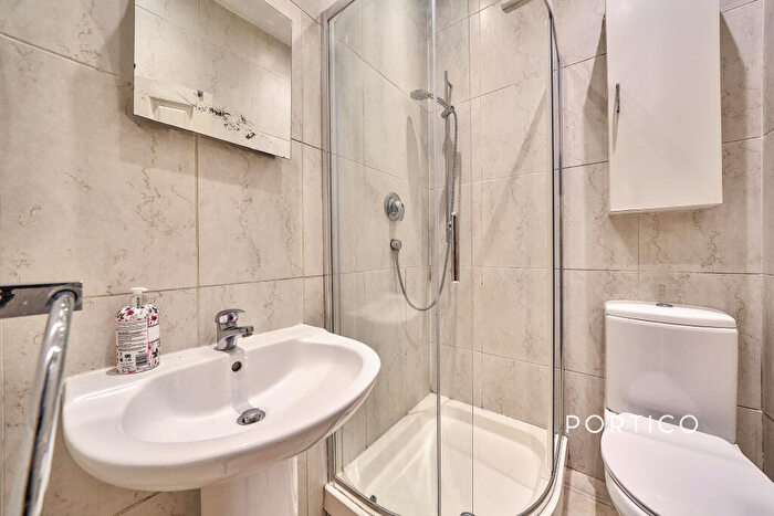 2 Bedroom Apartment To Rent In Roland Mews London, E1