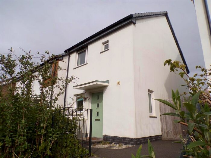 2 Bedroom Detached House To Rent In Higher Thorn Close, Braunton, EX33