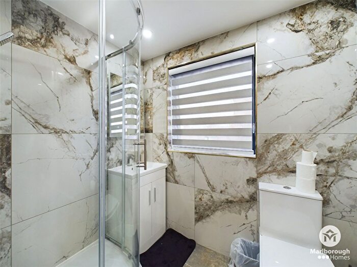 2 Bedroom Flat To Rent In Barking Road, London, E13