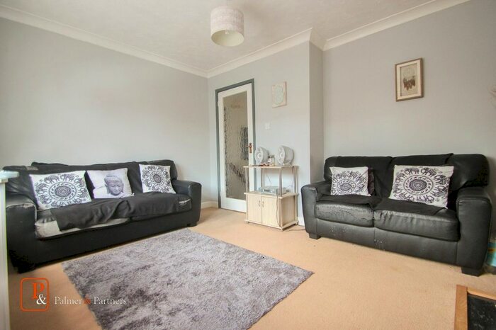 1 Bedroom Flat To Rent In High Street, Thorpe-Le-Soken, Essex, CO16
