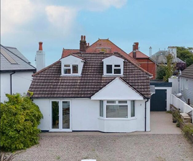 4 Bedroom Chalet To Rent In Newton Road, Swanage, BH19