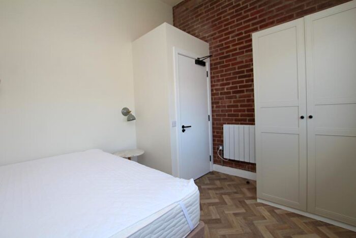 1 Bedroom Semi-Detached House To Rent In Oldbury Court Road - Fishponds, BS16