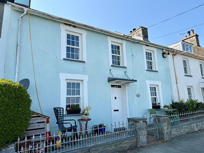 4 Bedroom Terraced House For Sale In Marine Terrace, New Quay, SA45