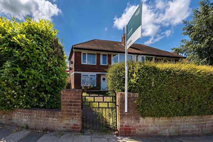 2 Bedroom Flat For Sale In Great North Road, Gosforth, NE3