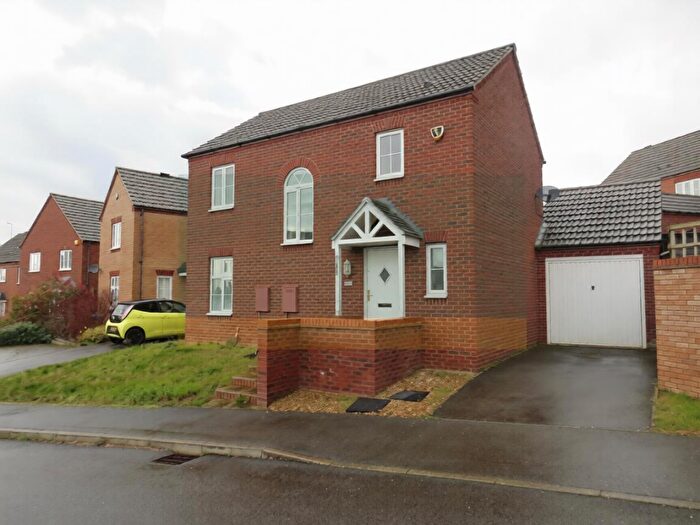 3 Bedroom Detached House For Sale In South Meadow View, St. Crispin, Northampton, NN5