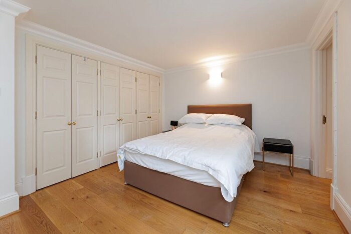 3 Bedroom Flat To Rent In Courtfield Gardens, London, SW5