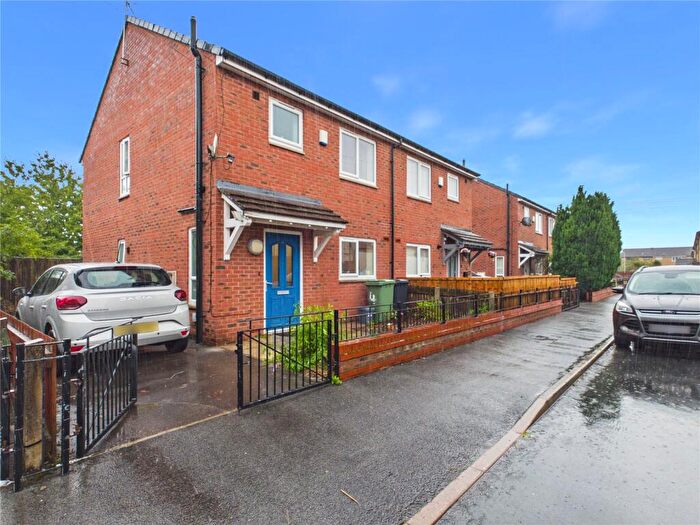 3 Bedroom Semi Detached House For Sale In Knowles Street, Birkenhead, Merseyside, CH41