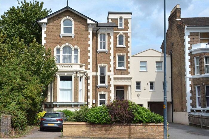 2 Bedroom Flat To Rent In Lee High Road, Lee, London, SE12