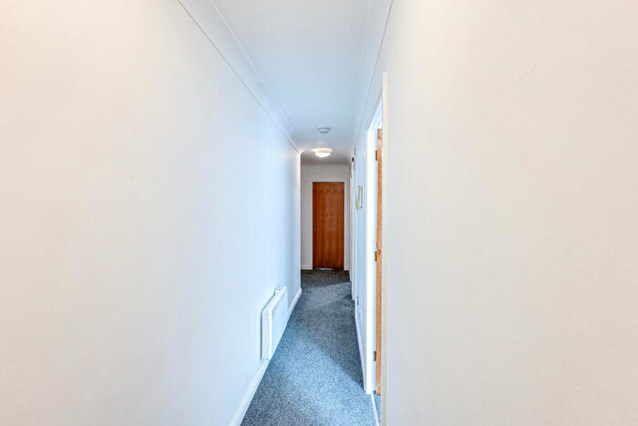 2 Bedroom Apartment To Rent In Barnstaple Road, Southend-on-Sea, SS1