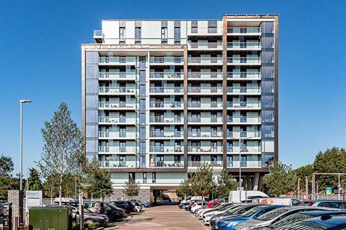 2 Bedroom Apartment To Rent In Station Approach, Walthamstow, E17