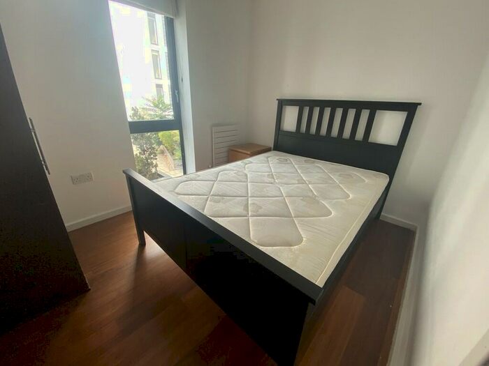2 Bedroom Apartment To Rent In Pegaso Building, Nile Street, N1