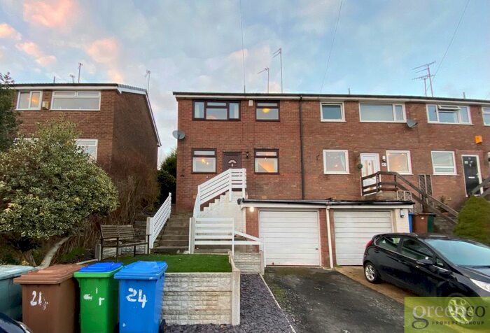 3 Bedroom End Of Terrace House To Rent In Schoolside Lane, Middleton, Rochdale, M24