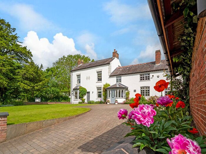 6 Bedroom Detached House For Sale In Nailstone Road Barton In The Beans, Warwickshire, CV13