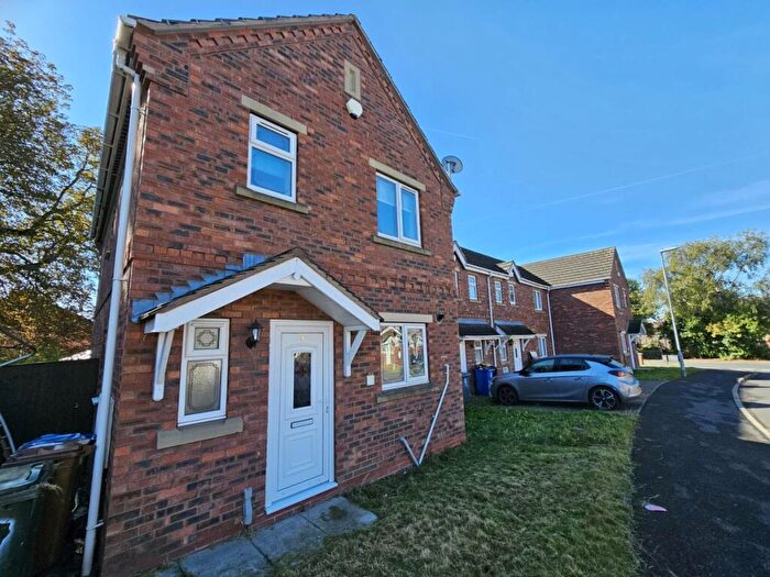 3 Bedroom Semi-Detached House To Rent In Thornwood Close, Thurnscoe, S63