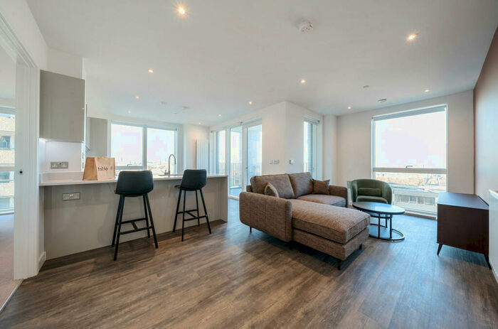 2 Bedroom Apartment To Rent In Thurlow Street, London, SE17