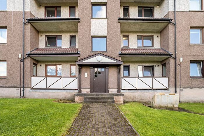 2 Bedroom Apartment For Sale In Morrison Drive, Garthdee, Aberdeen, AB10