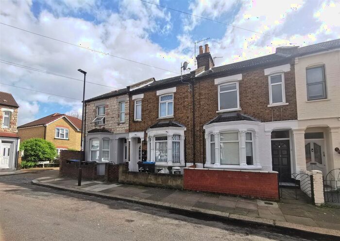 3 Bedroom Property To Rent In Belmont Avenue, London, N9