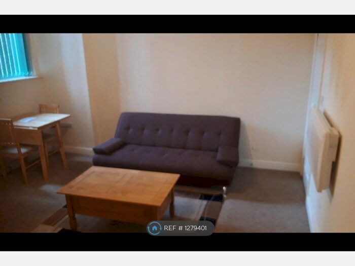 1 Bedroom Flat To Rent In Birches Head Road, Stoke-On-Trent, ST1