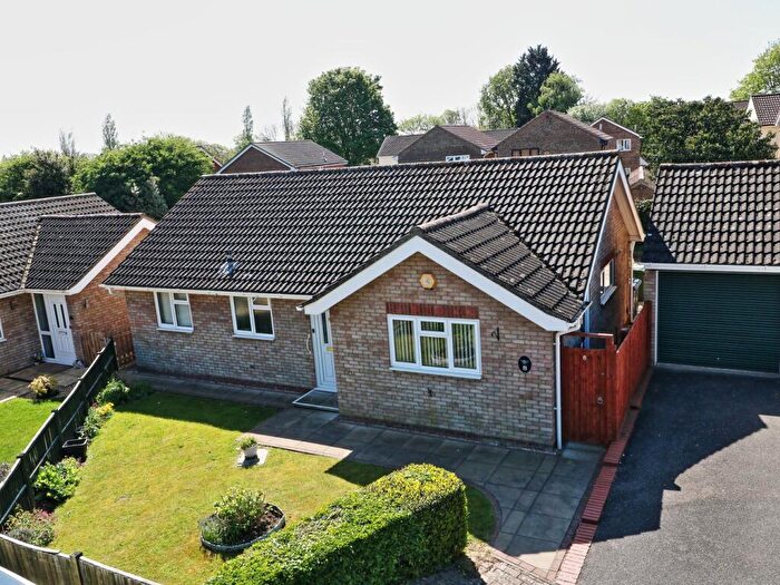 3 Bedroom Detached Bungalow For Sale In Blakes Way, Eaton Socon, St Neots, PE19