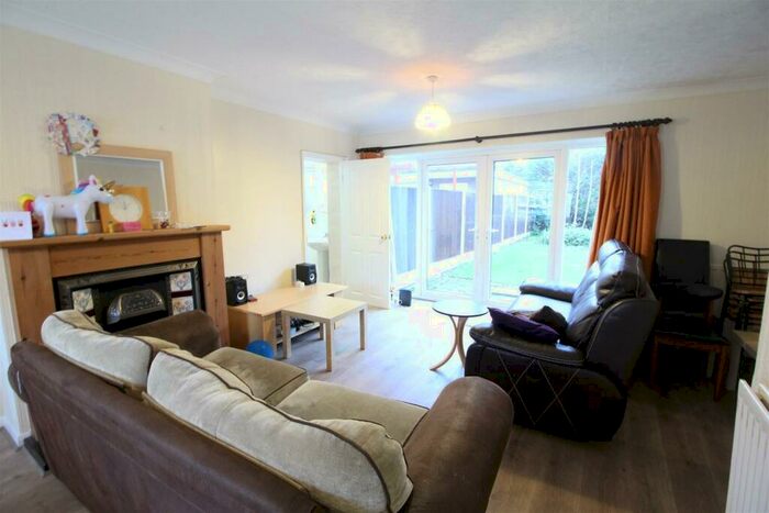 6 Bedroom Detached House To Rent In *£ Excluding Bills* Arnesby Road, Lenton, Nottingham, NG7