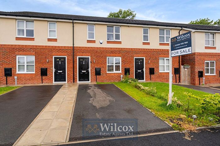 2 Bedroom Terraced House For Sale In Elderfield Road, Bolton, BL3