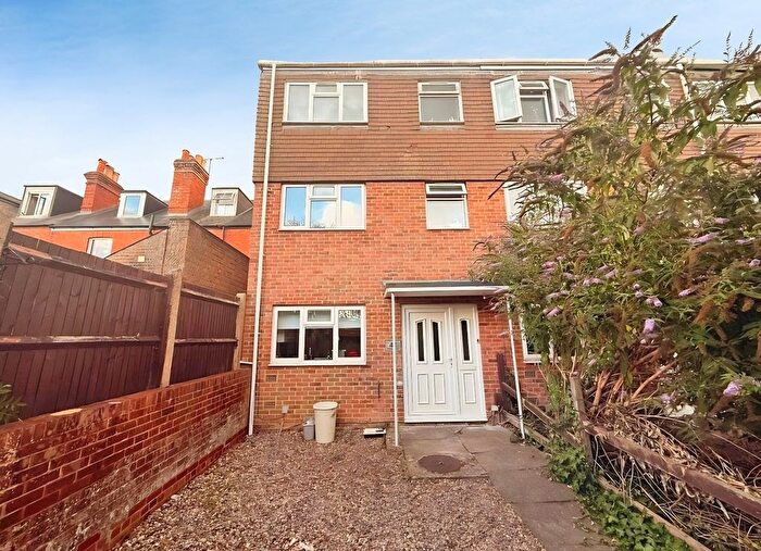 Property To Rent In Spring Terrace, Reading, Berkshire, RG2